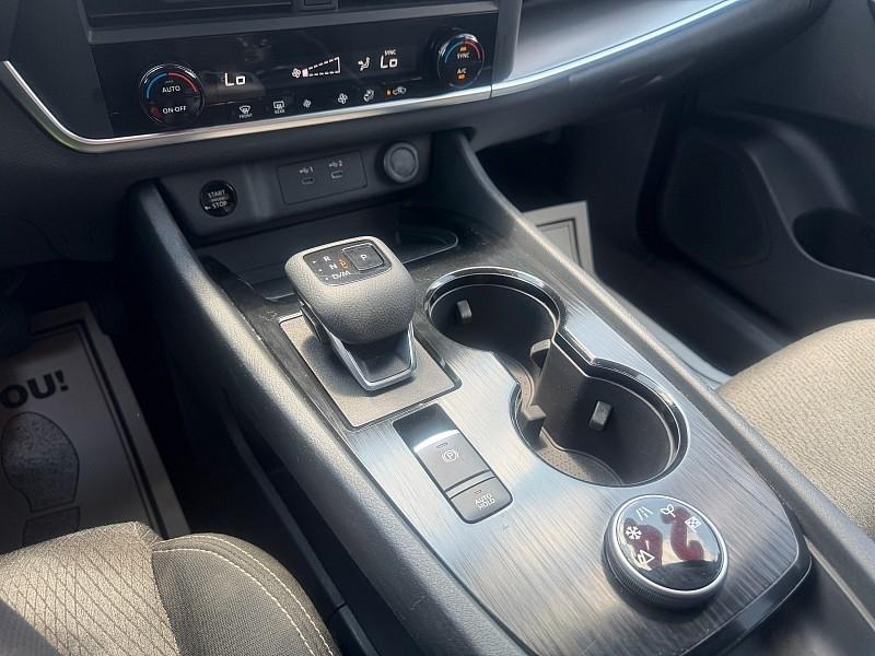 Nissan Rogue AWD SV 2024