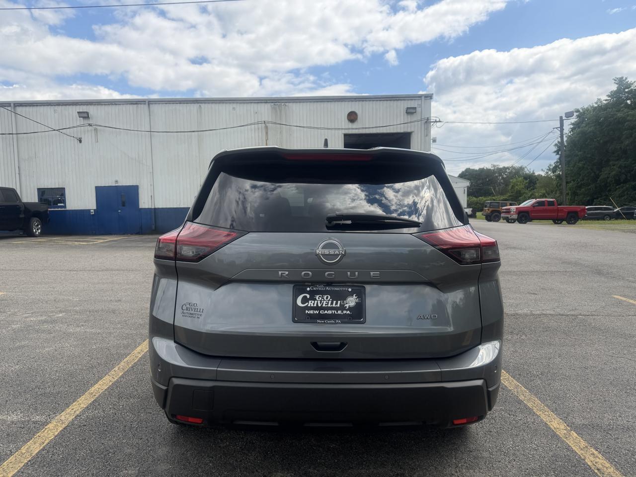 Nissan Rogue AWD SV 2025