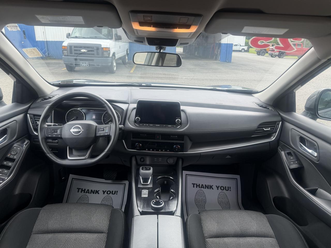 Nissan Rogue AWD SV 2025