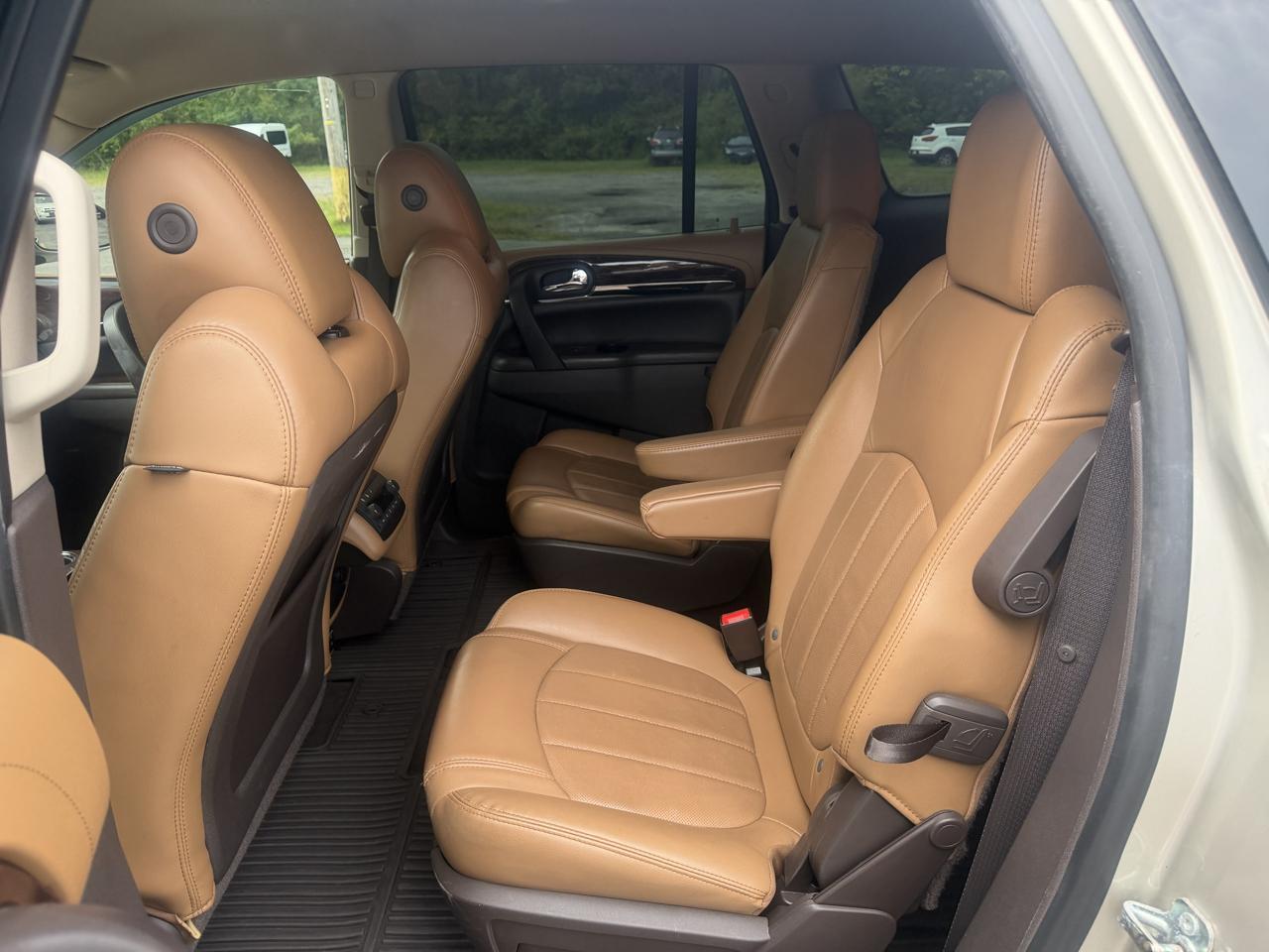 Buick Enclave FWD 4dr Leather 2015
