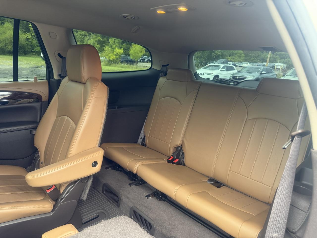 Buick Enclave FWD 4dr Leather 2015