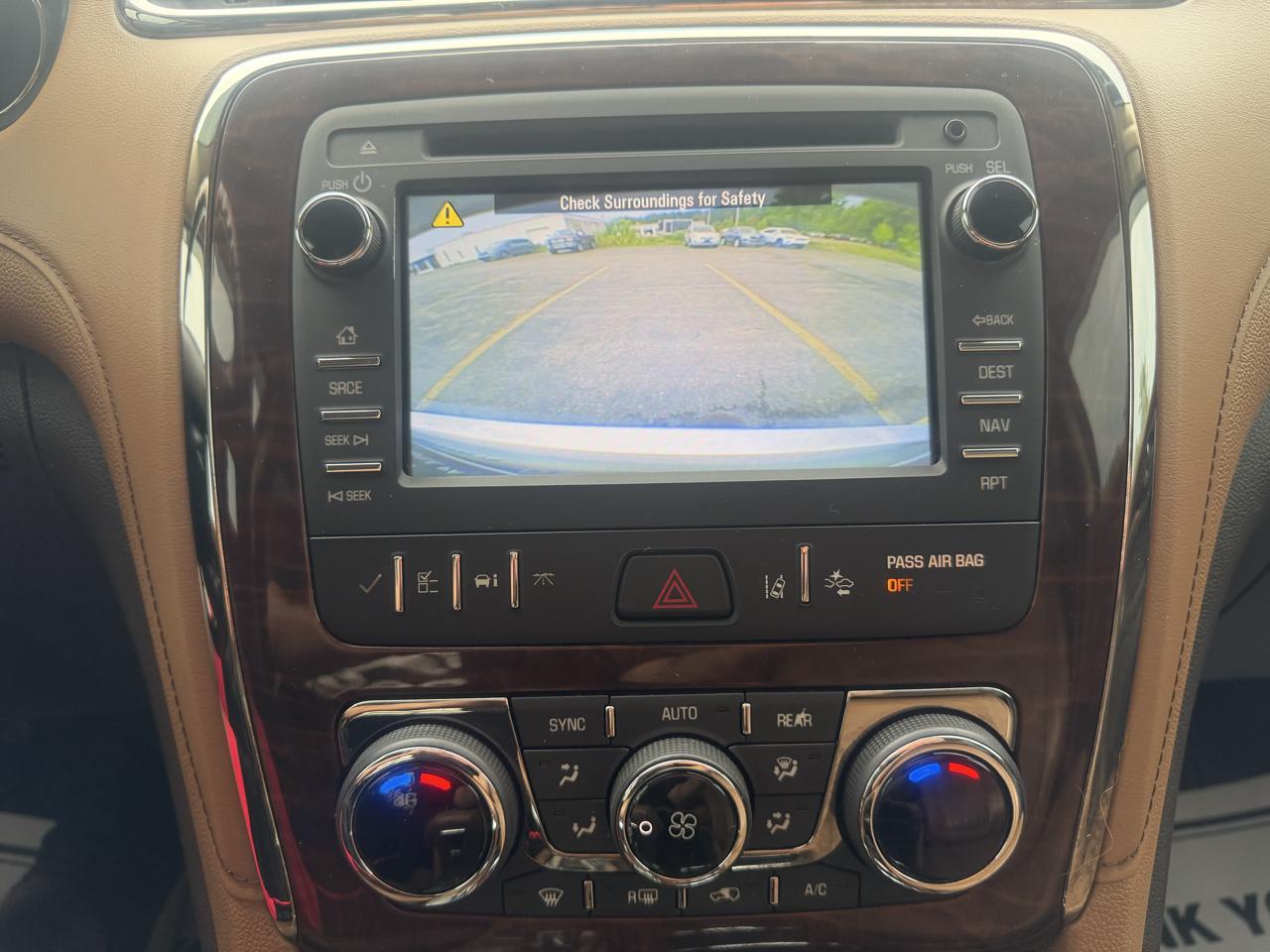 Buick Enclave FWD 4dr Leather 2015