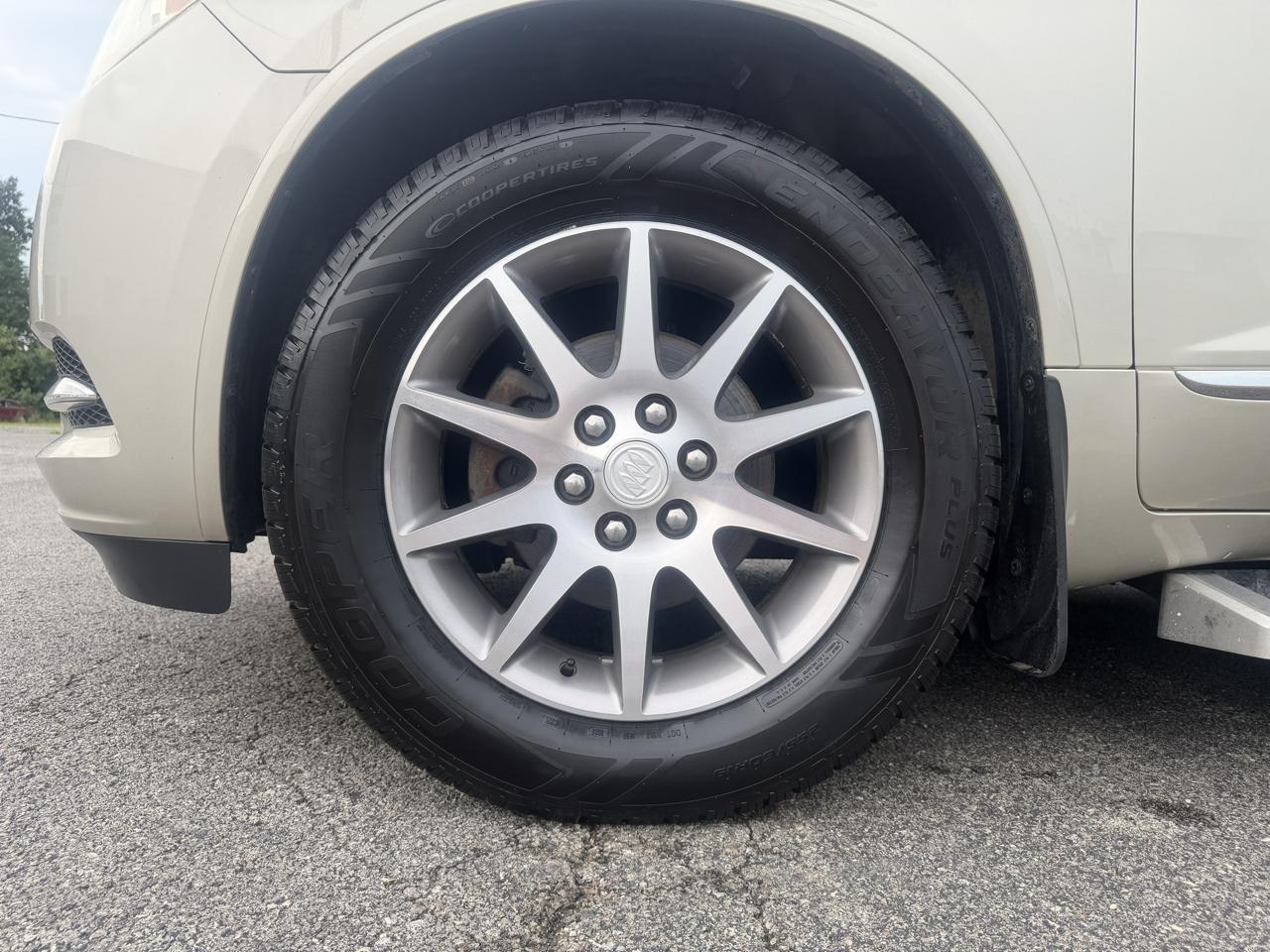 Buick Enclave FWD 4dr Leather 2015