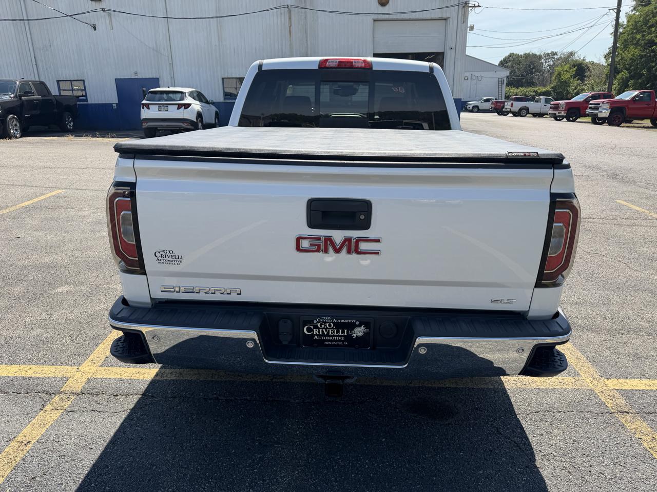 GMC Sierra 1500 4WD Crew Cab 143.5" SLT 2017