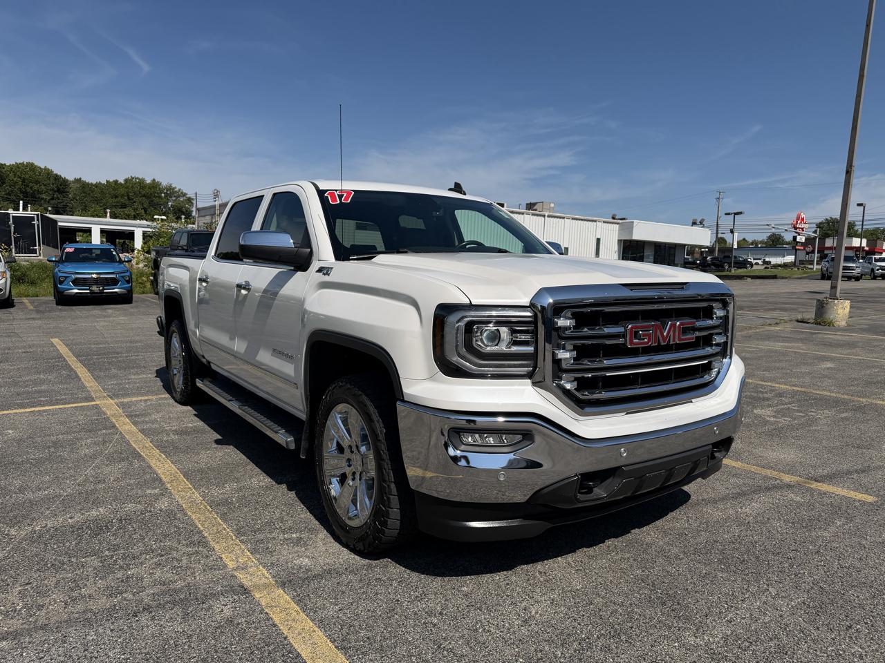 GMC Sierra 1500 4WD Crew Cab 143.5" SLT 2017