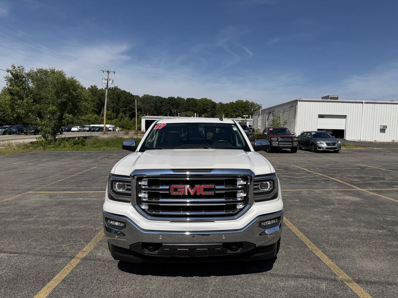 GMC Sierra 1500 4WD Crew Cab 143.5" SLT 2017