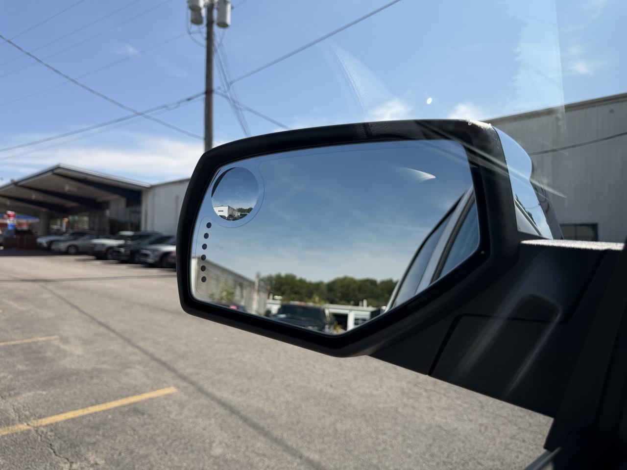 GMC Sierra 1500 4WD Crew Cab 143.5" SLT 2017