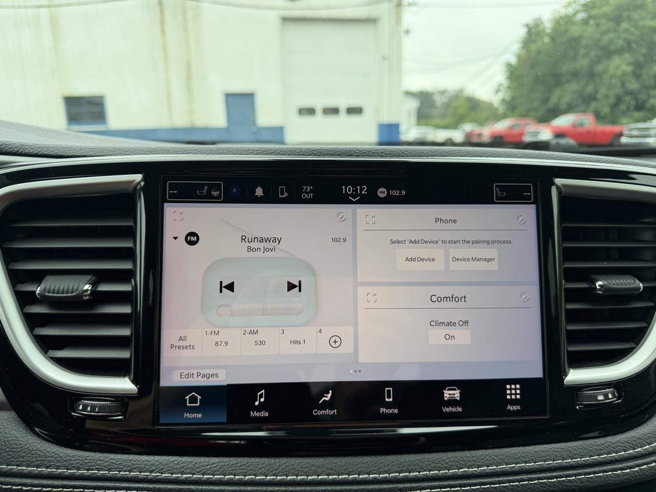 Chrysler Pacifica Hybrid Touring L FWD 2023