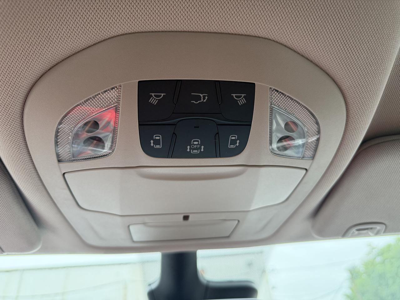 Chrysler Pacifica Hybrid Touring L FWD 2023