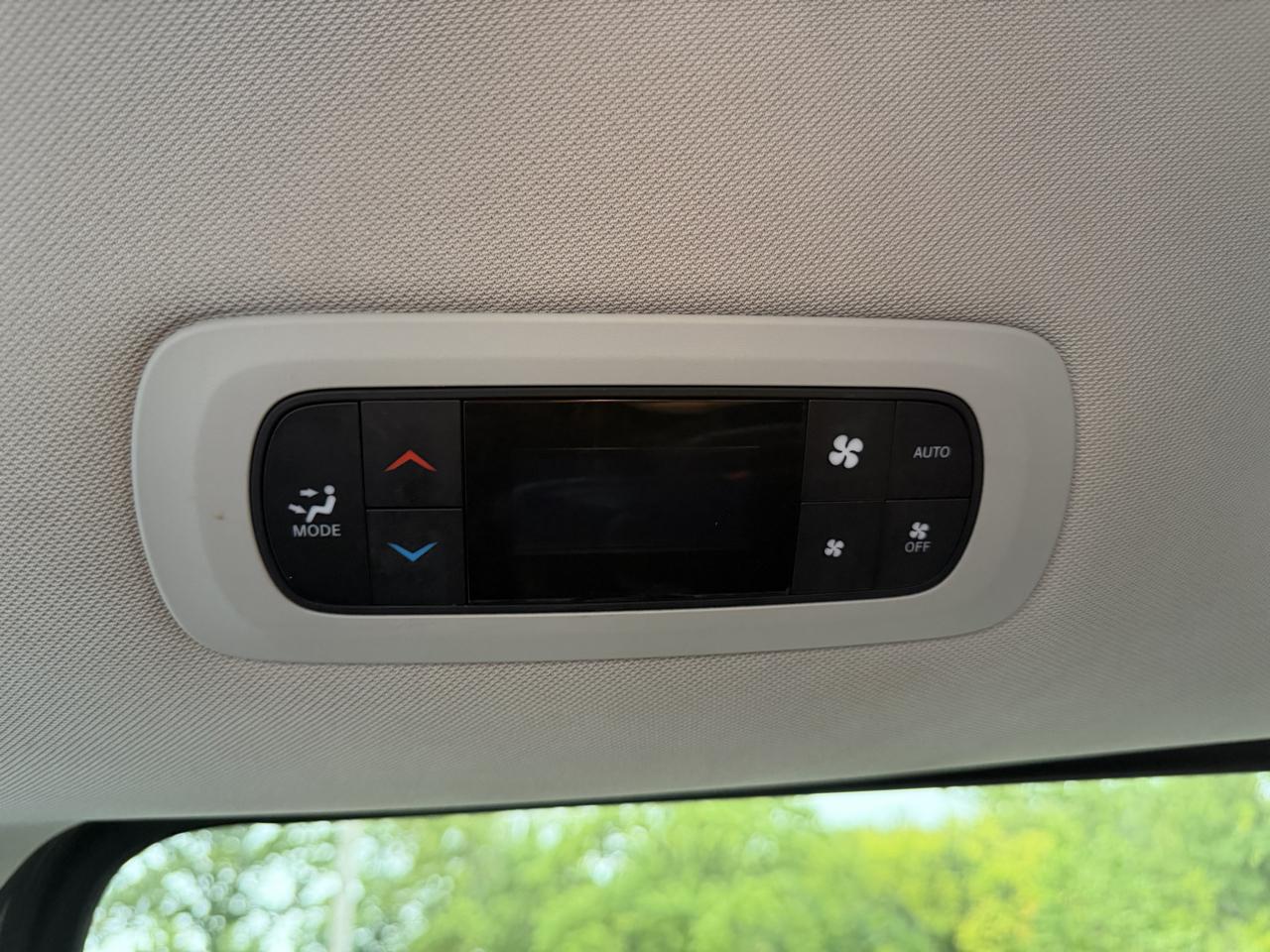 Chrysler Pacifica Hybrid Touring L FWD 2023