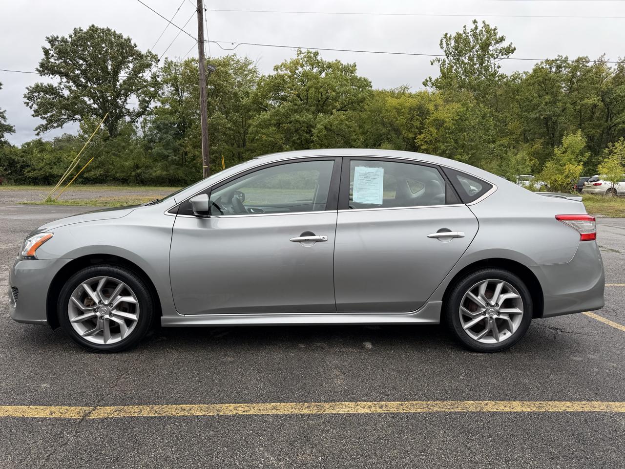 Nissan Sentra 4dr Sdn I4 CVT SR 2014