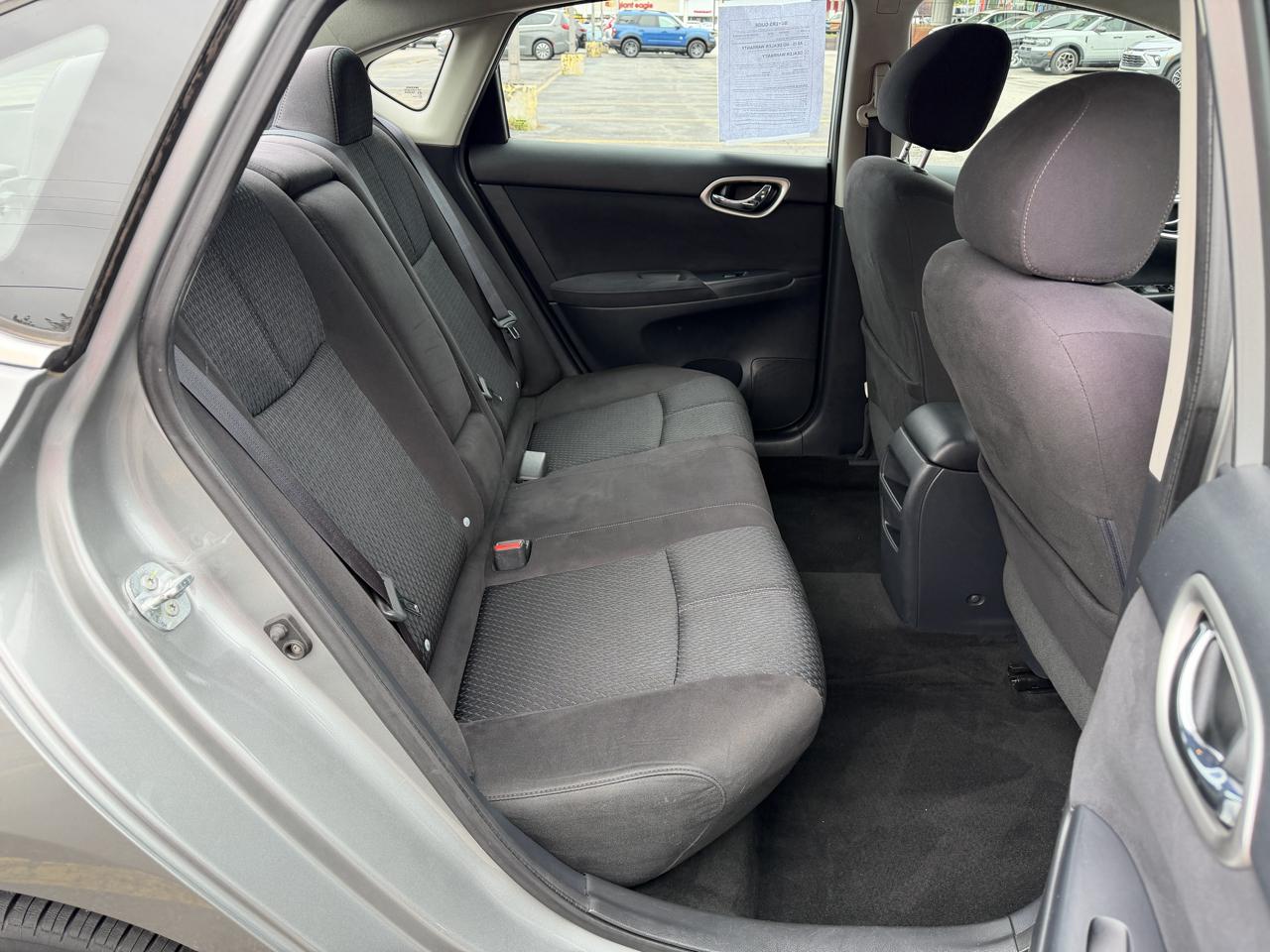 Nissan Sentra 4dr Sdn I4 CVT SR 2014