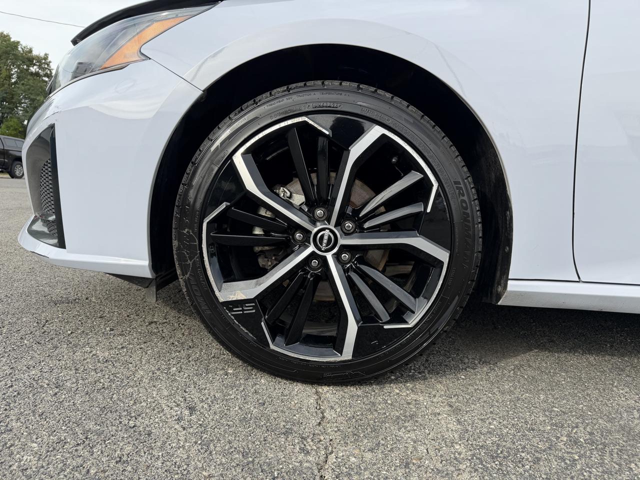 2024 Nissan Altima SR - Photo 27
