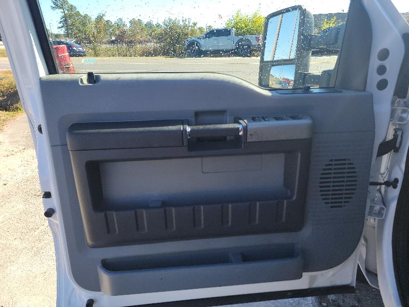 Ford F-550 Crew Cab DRW 4WD 2016