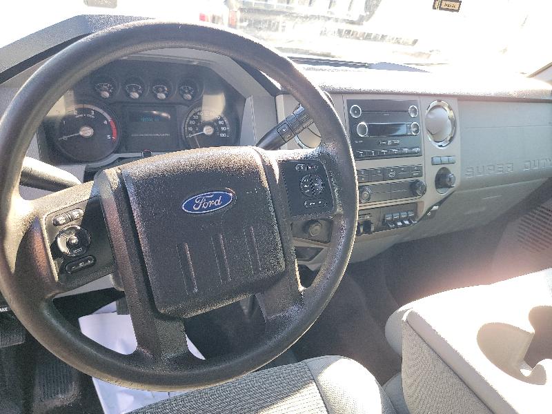 Ford F-550 Crew Cab DRW 4WD 2016