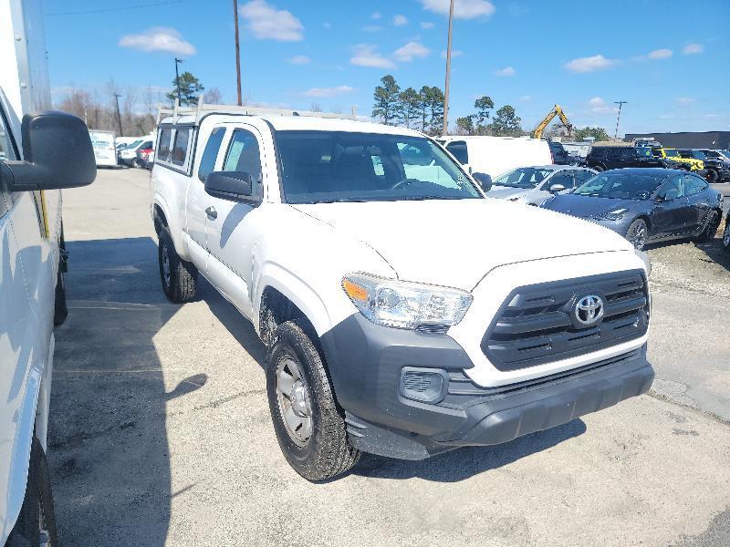 Toyota Tacoma SR 2017
