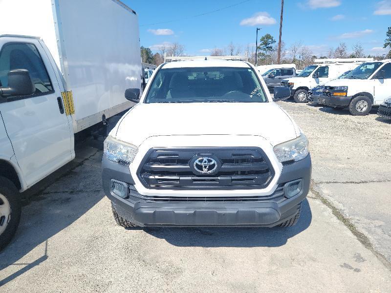 Toyota Tacoma SR 2017