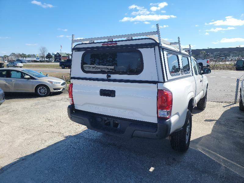 Toyota Tacoma SR 2017