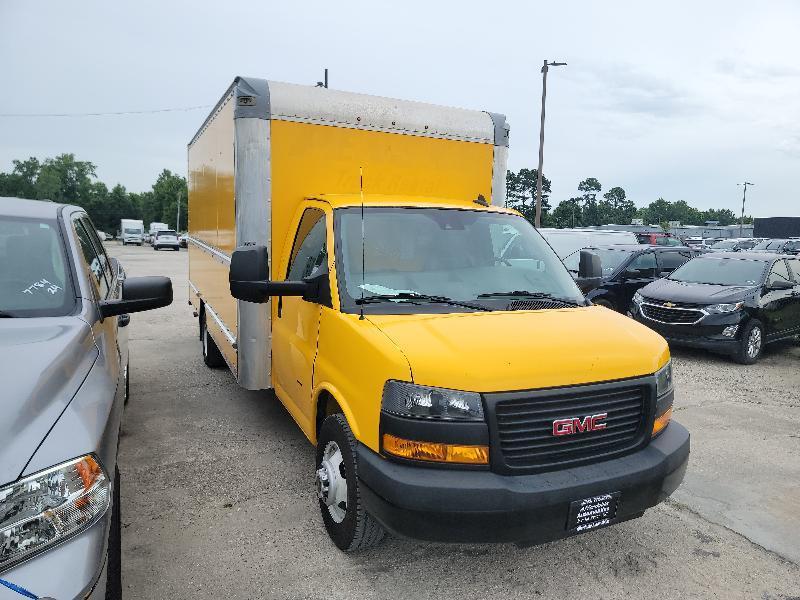 GMC Savana G3500 177 in. 2020