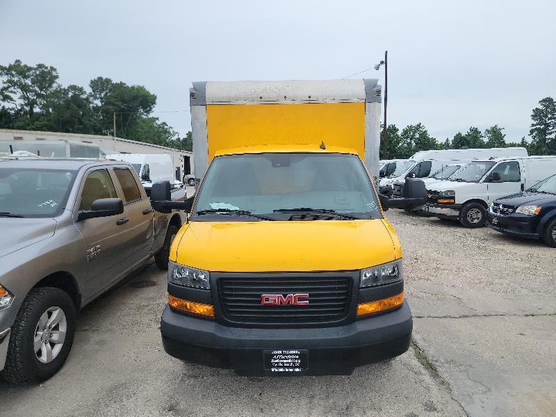 GMC Savana G3500 177 in. 2020