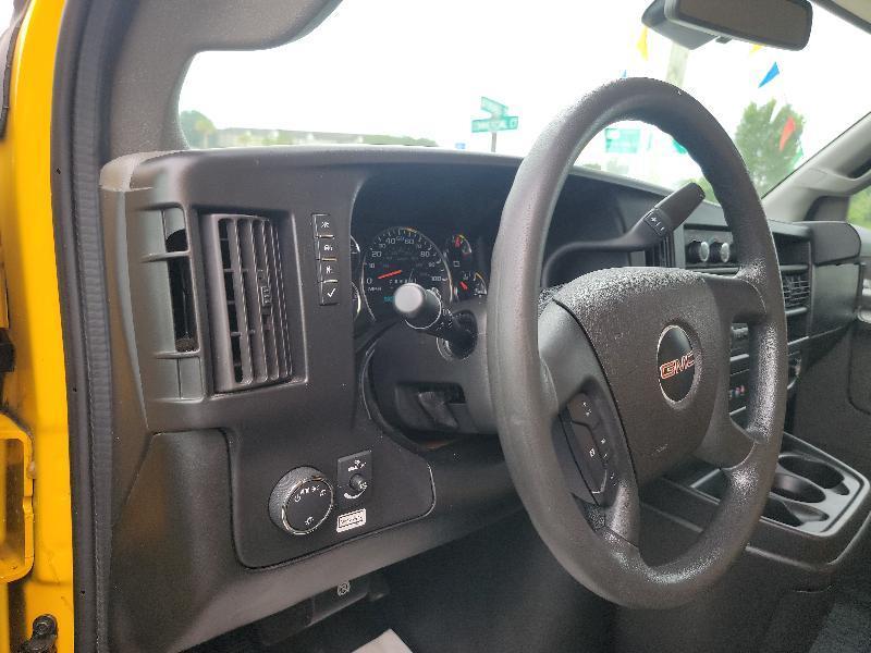 GMC Savana G3500 177 in. 2020