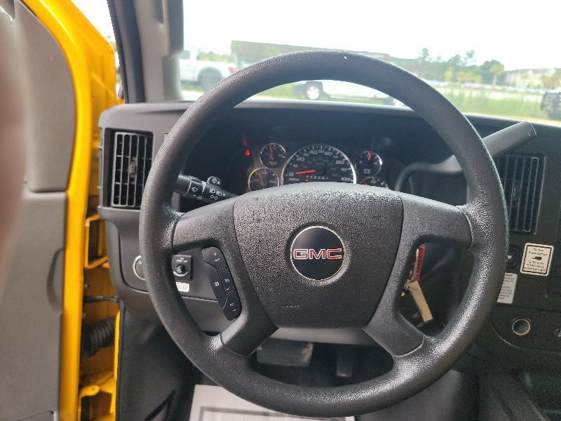 GMC Savana G3500 177 in. 2020