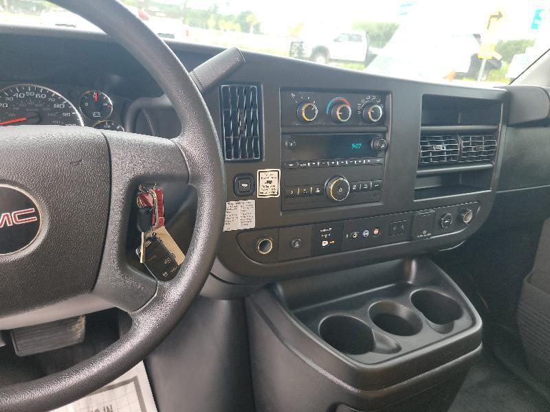 GMC Savana G3500 177 in. 2020