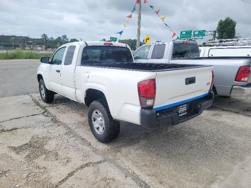 Toyota Tacoma SR 2022