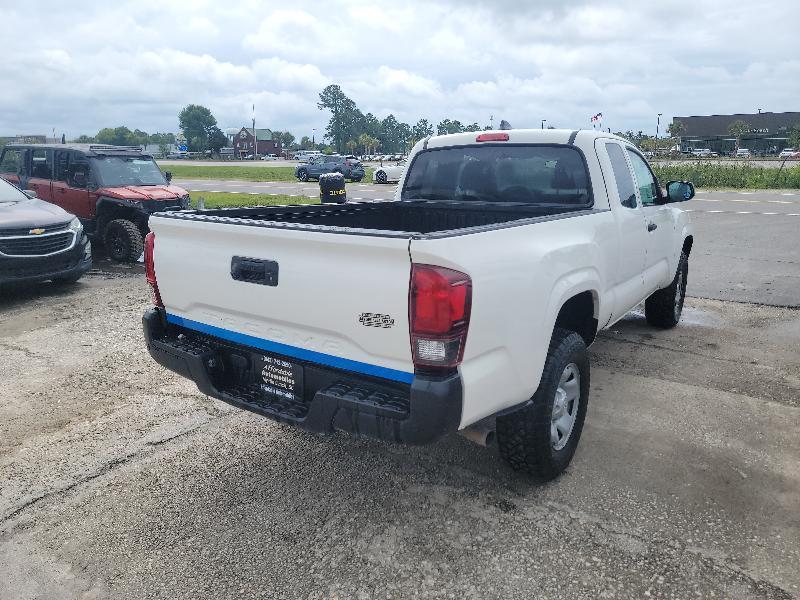 Toyota Tacoma SR 2022