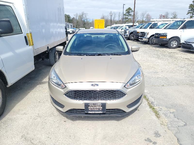 Ford Focus SE Sedan 2017