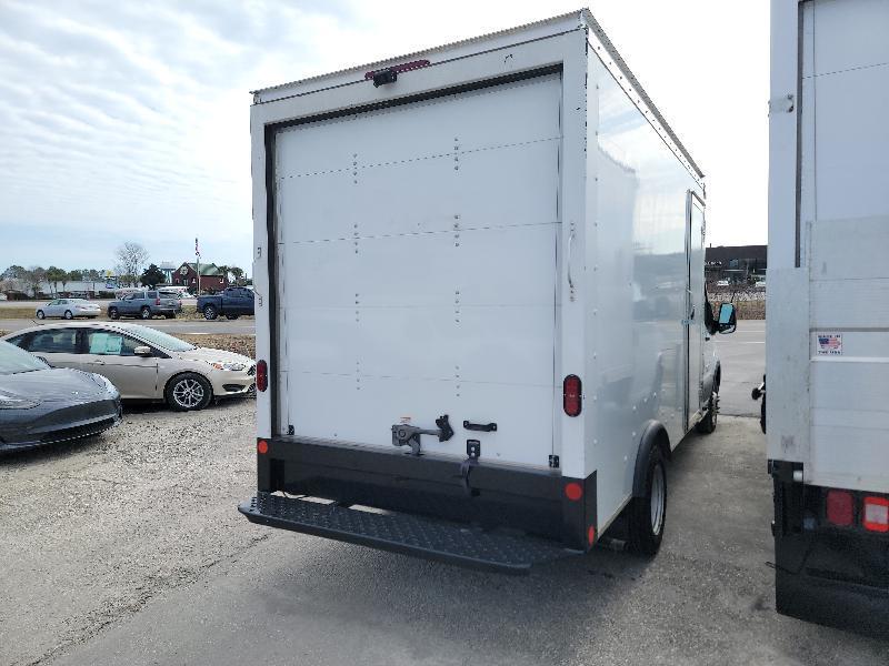 Ford Transit T-350 HD DRW 2023