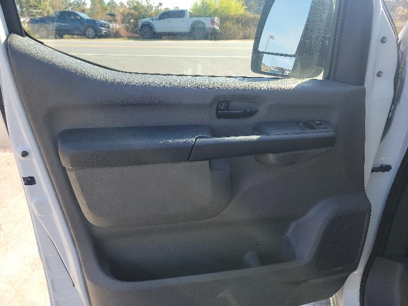 Nissan NV Cargo 2500 HD S V6 High Roof 2020