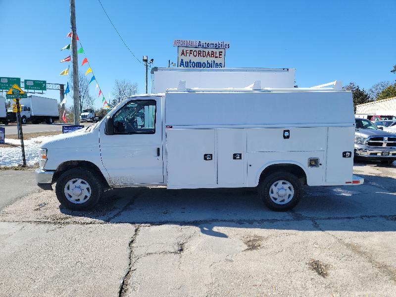 Ford Econoline E-350 Super Duty 2014