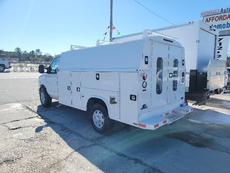 Ford Econoline E-350 Super Duty 2014