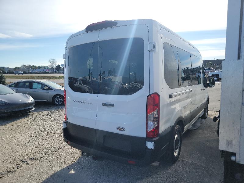 Ford Transit 350 Wagon Med. Roof XL w/Sliding Pass. 148-in. WB 2023