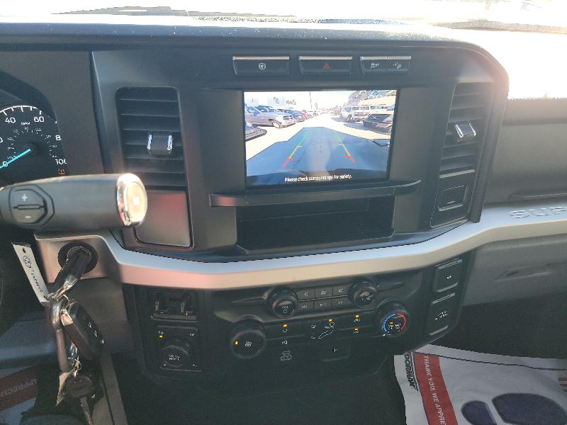 Ford F-250 SD XLT Crew Cab 4WD 2024