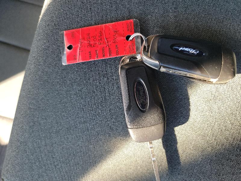 Ford F-250 SD XLT Crew Cab 4WD 2024