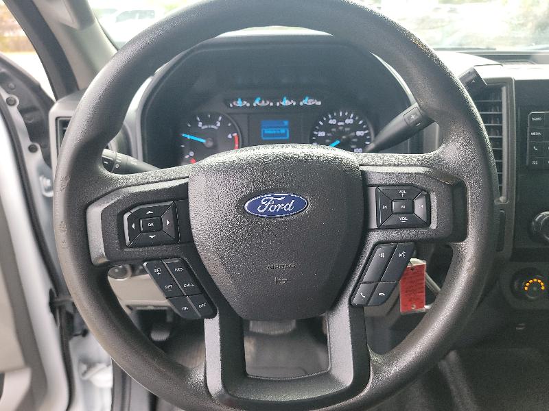 Ford F-450 SD Crew Cab DRW 4WD 2022