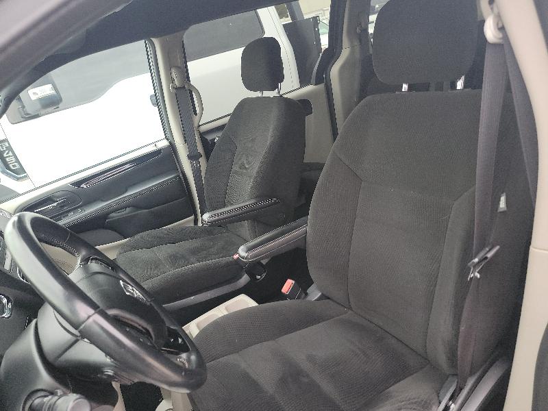 Dodge Grand Caravan SE 2016