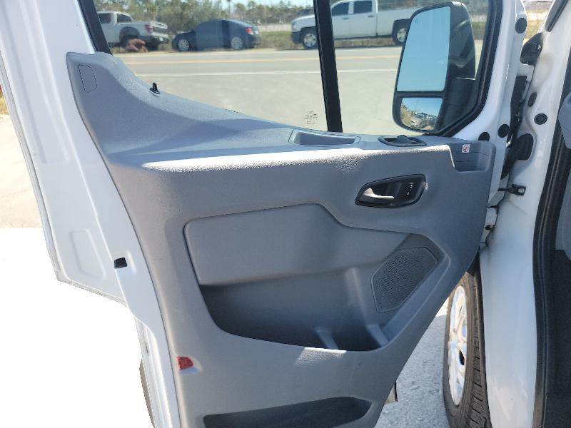 Ford Transit 150 Wagon Med. Roof XL w/Sliding Pass. 130-in. WB 2019