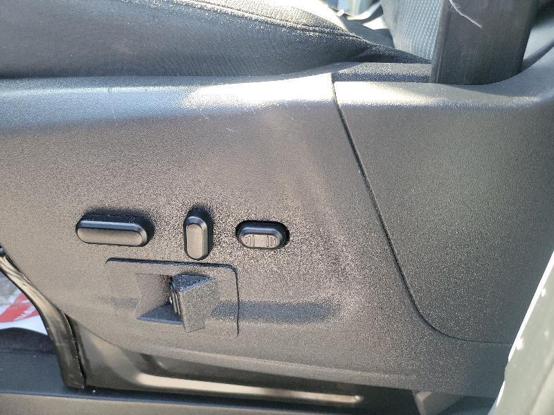 Ford Transit 150 Wagon Med. Roof XL w/Sliding Pass. 130-in. WB 2019