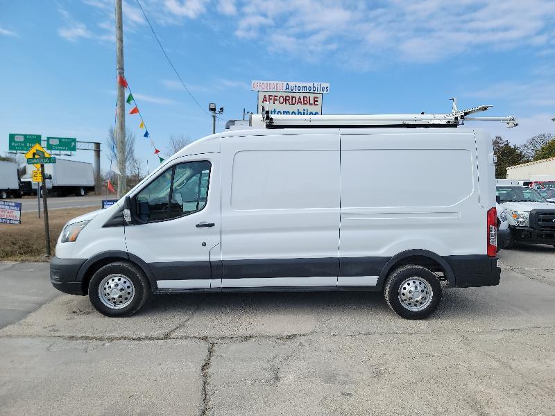 Ford Transit 250 Van Med. Roof w/Sliding Pass. 148-in. WB 2023