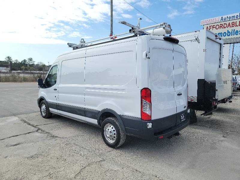 Ford Transit 250 Van Med. Roof w/Sliding Pass. 148-in. WB 2023