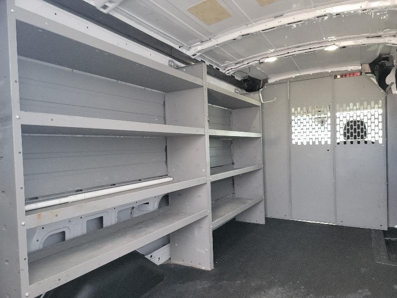 Ford Transit 250 Van Med. Roof w/Sliding Pass. 148-in. WB 2023