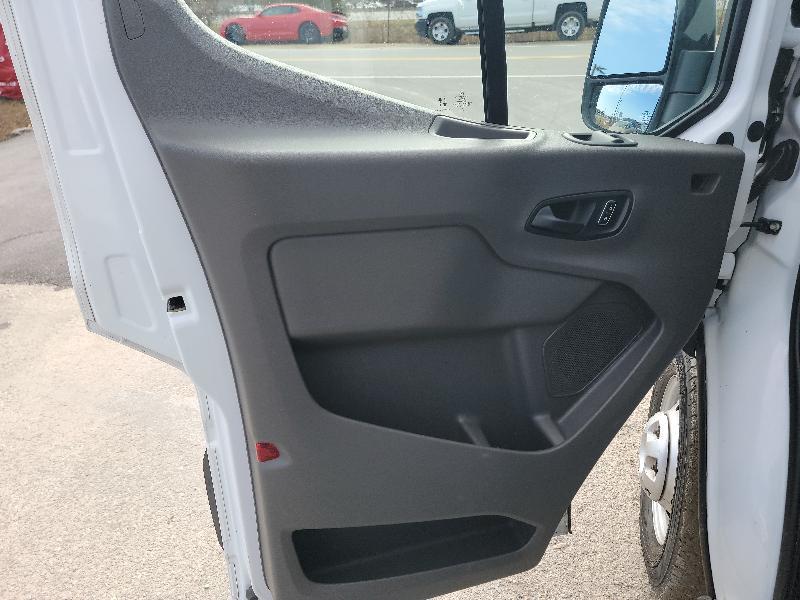 Ford Transit 250 Van Med. Roof w/Sliding Pass. 148-in. WB 2023
