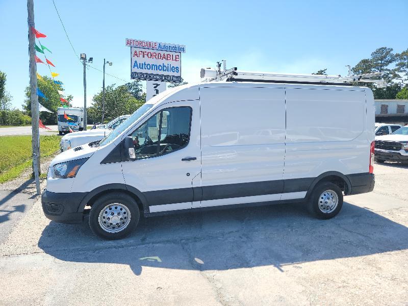 Ford Transit 250 Van Med. Roof w/Sliding Pass. 148-in. WB 2023