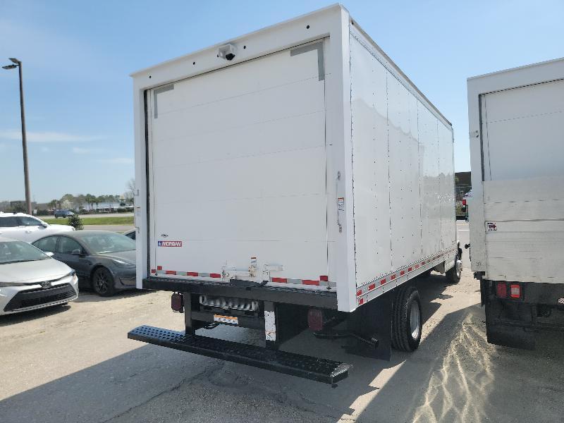 Chevrolet Express G3500 177" 2021