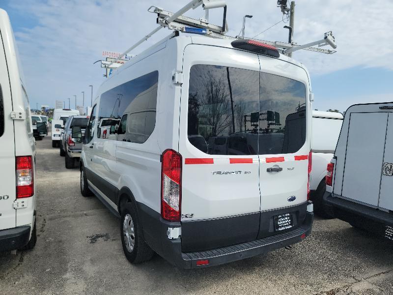 Ford Transit 150 Wagon Med. Roof XL w/Sliding Pass. 130-in. WB 2019