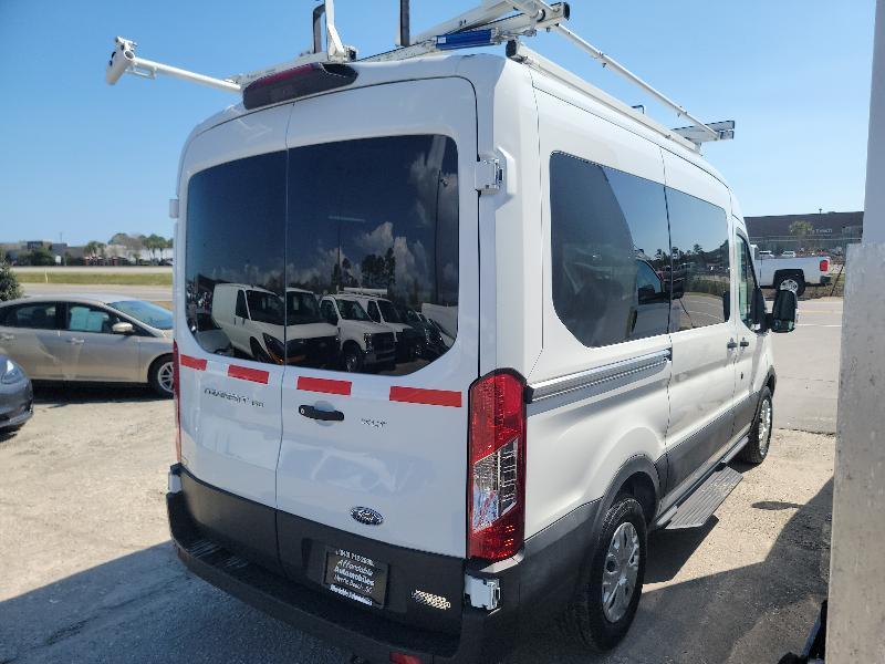 Ford Transit 150 Wagon Med. Roof XL w/Sliding Pass. 130-in. WB 2019