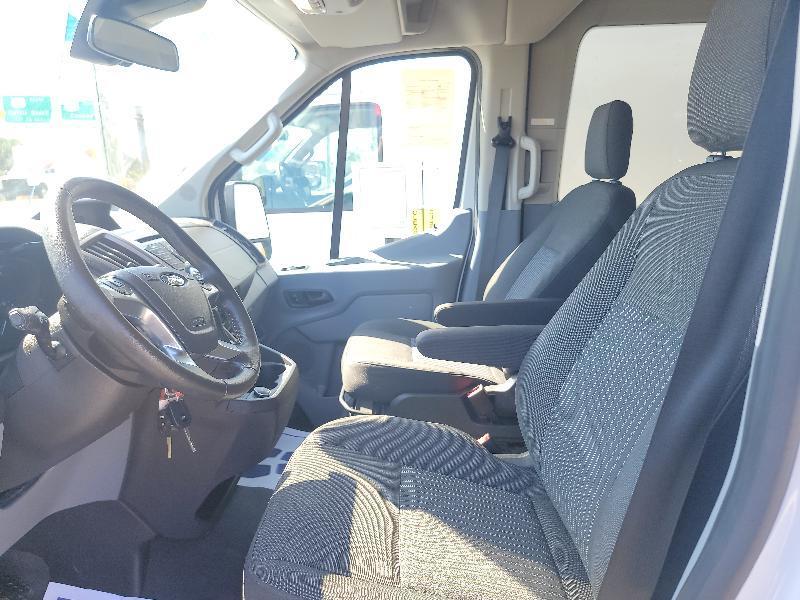 Ford Transit 150 Wagon Med. Roof XL w/Sliding Pass. 130-in. WB 2019